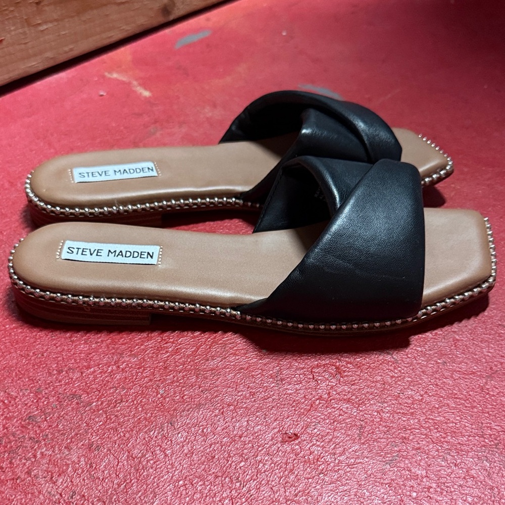 Steve Madden Black and Tan Women's Sandals